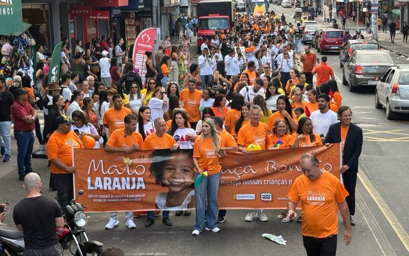 maio-laranja:-caminhada-chama-atencao-para-combate-a-exploracao-sexual-infantil