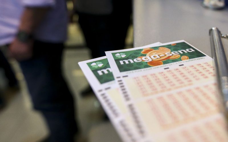 mega-sena-acumula-e-premio-principal-vai-para-r$-32-milhoes