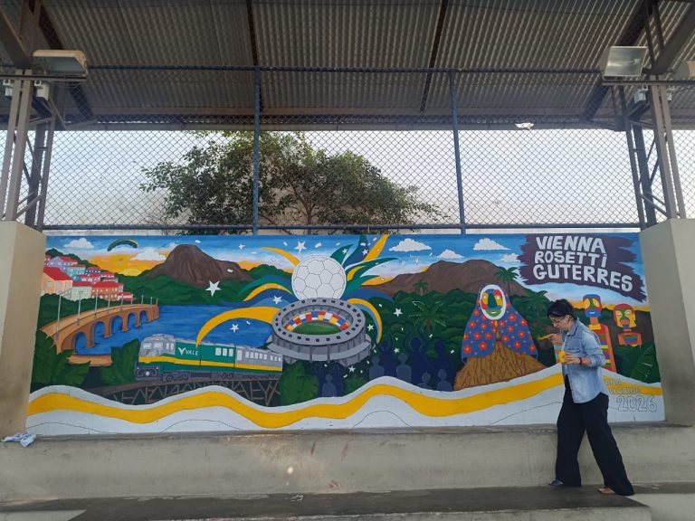 alunos-de-escola-em-santana-celebram-a-copa-do-mundo-com-mural-artistico 
