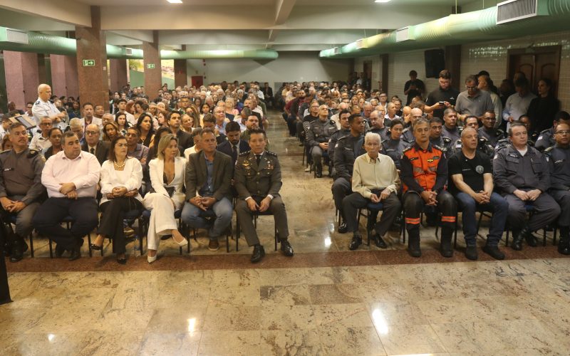 10o-batalhao-realiza-solenidade-de-passagem-de-comando-e-celebra-25-anos-de-historia