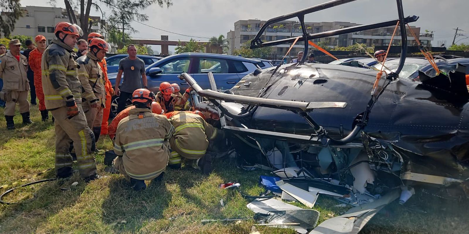 anac-investiga-se-helicoptero-que-colidiu-fazia-transporte-clandestino