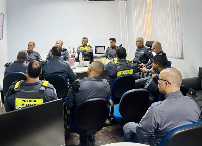 comando-do-17o-bpm-realiza-reuniao-com-comandantes-do-policiamento-da-unidade