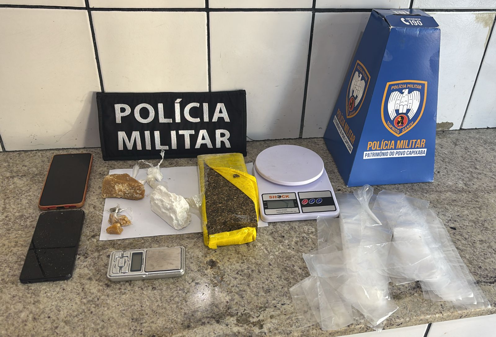 2o-bpm-apreende-drogas-e-detem-suspeito-por-trafico-em-boa-esperanca
