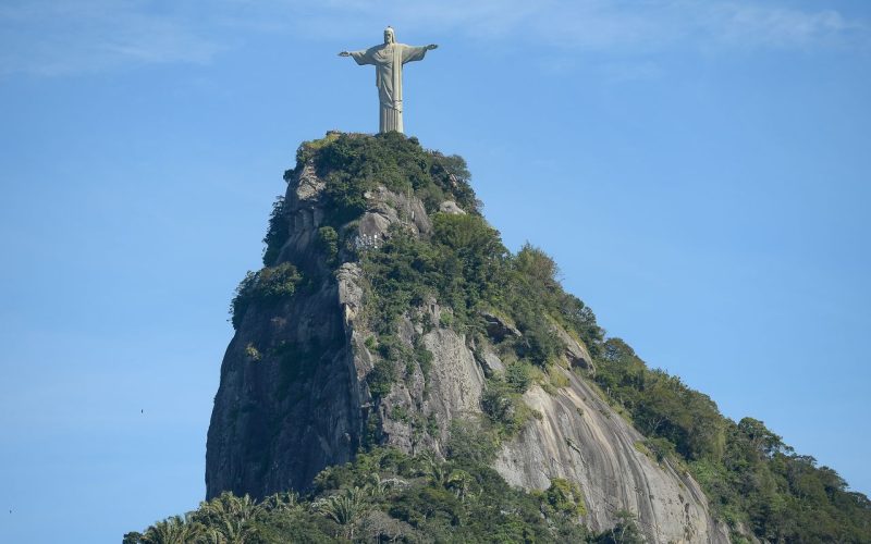 cristo-redentor-tera-novas-escadas-e-elevadores-de-acesso