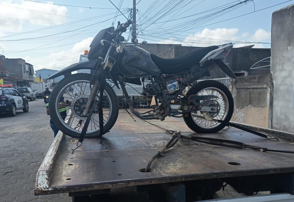 gcm-encontra-moto-roubada-ha-quase-oito-anos-durante-patrulhamento-em-linhares