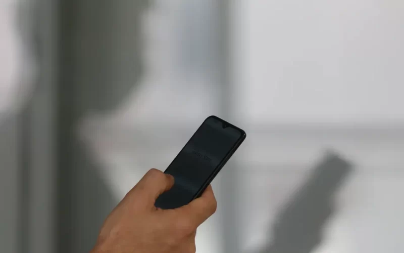 mais-de-830-mil-celulares-foram-subtraidos-em-2025,-aponta-relatorio