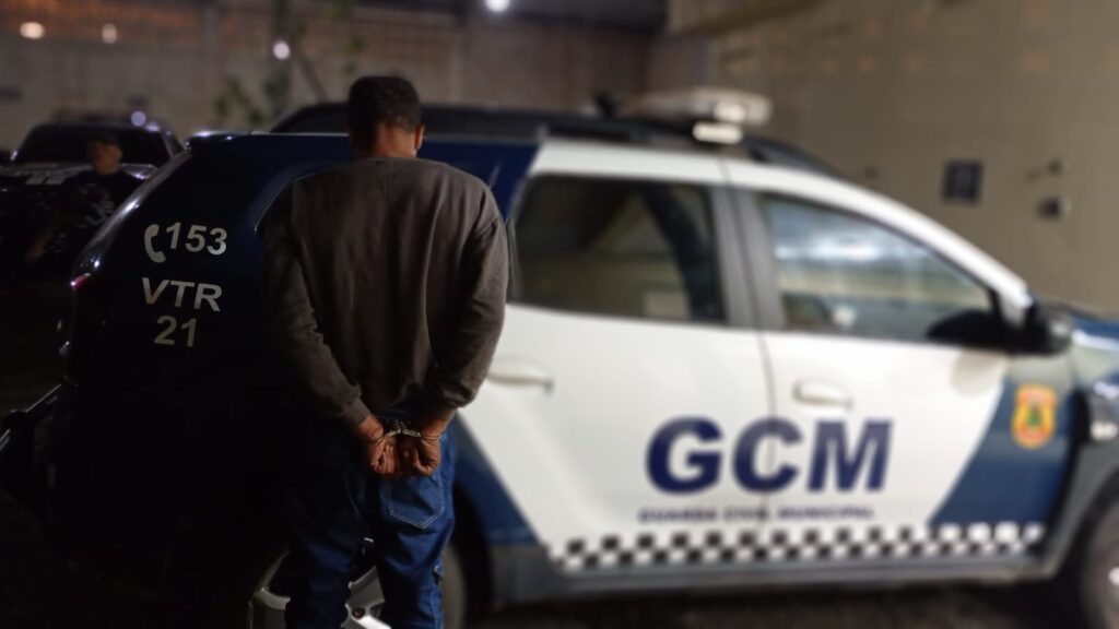 gcm-de-linhares-prende-homem-com-mandado-de-prisao-em-aberto