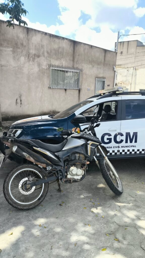 jovem-e-preso-apos-moto-com-restricao-de-furto-e-roubo-ser-localizada-em-linhares