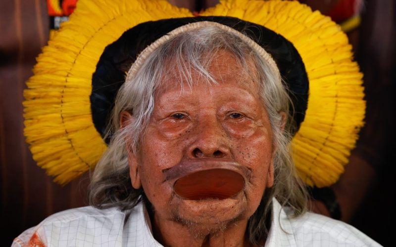 cacique-raoni,-de-94-anos,-recebe-cuidados-paliativos-em-mato-grosso